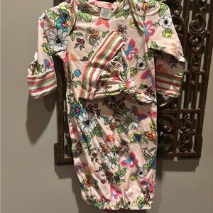 Everyday Nay newborn sleeper with matching hat - new